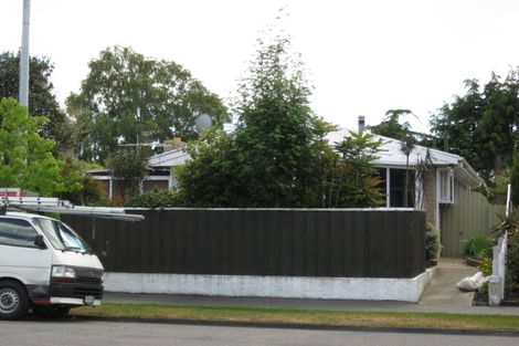 Photo of property in 122 Kendal Avenue, Burnside, Christchurch, 8053