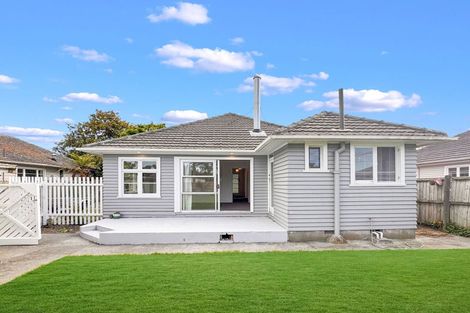 Photo of property in 53 Glenfield Crescent, Mairehau, Christchurch, 8052