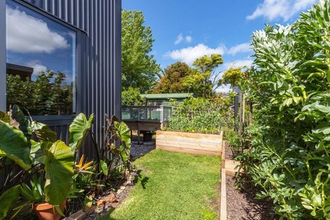 Photo of property in 11 Citrus Place, Mangawhai, 0505