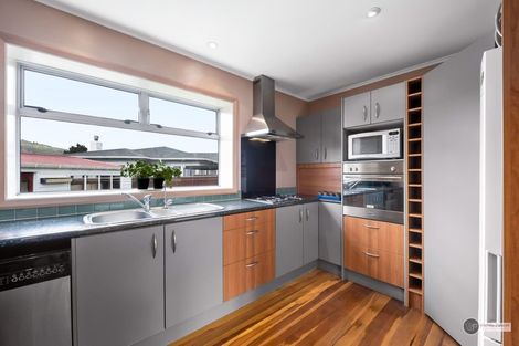 Photo of property in 130 Wainuiomata Road, Wainuiomata, Lower Hutt, 5014