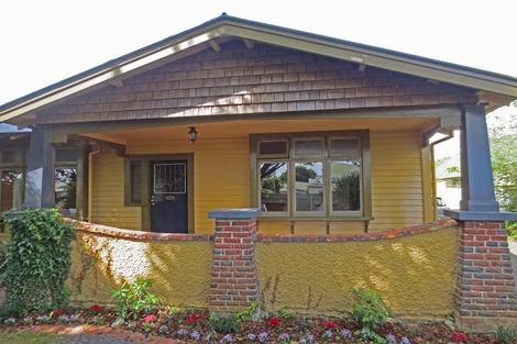 Photo of property in 25 Ranfurly Street, Hokowhitu, Palmerston North, 4410