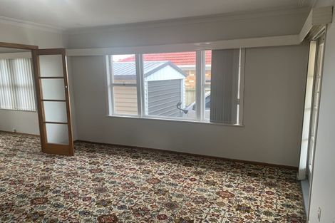 Photo of property in 42 Sunnyside Crescent, Papatoetoe, Auckland, 2025