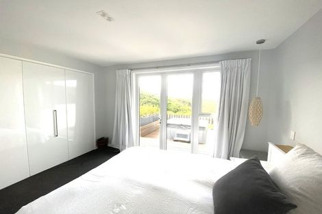 Photo of property in 76 Baylands Drive, Newlands, Wellington, 6037