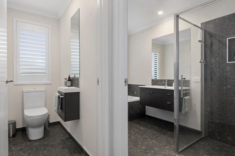 Photo of property in 37 Bert Wall Drive, Omokoroa, 3114