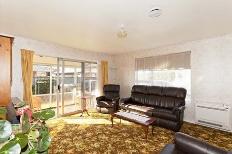 Photo of property in 3/122 Middlepark Road, Sockburn, Christchurch, 8042