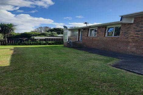 Photo of property in 3/200 Edmonton Road, Te Atatu South, Auckland, 0610