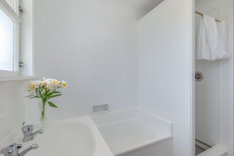 Photo of property in 609 Queen Street East, Levin, 5510