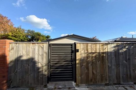 Photo of property in 16 Bond Street, Hokowhitu, Palmerston North, 4410