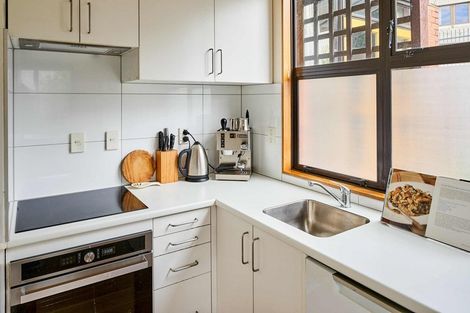 Photo of property in 4/80 Hobson Street, Thorndon, Wellington, 6011