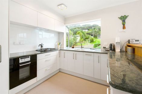 Photo of property in 4 Edwin Mitchelson Road, Muriwai, Waimauku, 0881