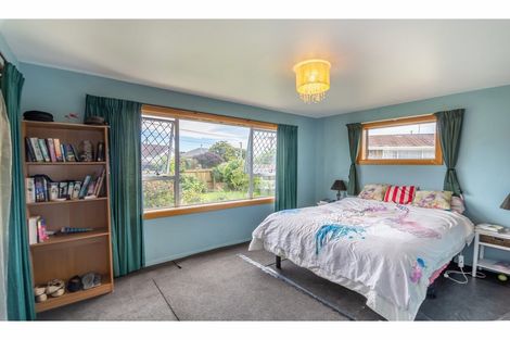 Photo of property in 32 Gould Crescent, Woolston, Christchurch, 8023