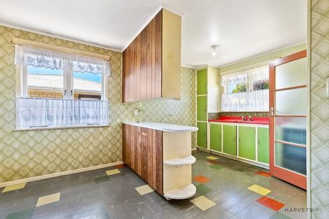 Photo of property in 5 Cobham Crescent, Kelston, Auckland, 0602