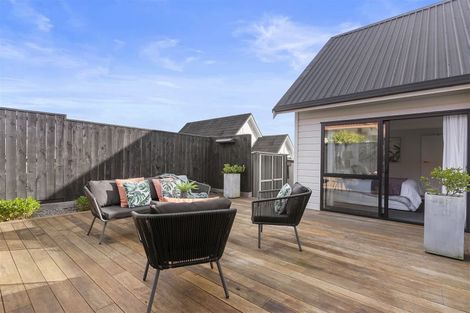 Photo of property in 57 Kurnell Drive, Botany Downs, Auckland, 2010