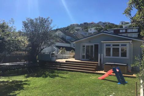 Photo of property in 62 Clyde Street, Island Bay, Wellington, 6023