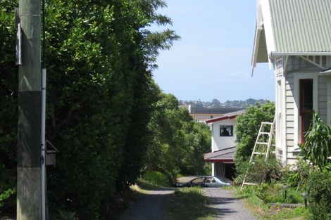 Photo of property in 2/7 Henry Street, Avondale, Auckland, 1026