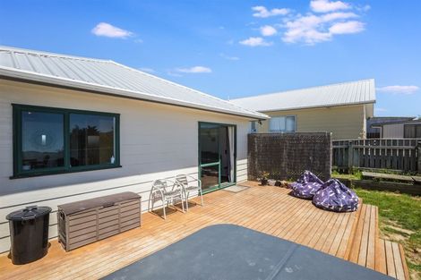 Photo of property in 6 Tobago Crescent, Grenada North, Wellington, 5028