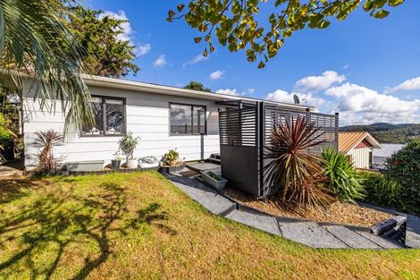 Photo of property in 13 Tui Grove, Paihia, 0200