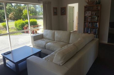 Photo of property in 3 Hobson Heights Road, Lucas Heights, Auckland, 0632