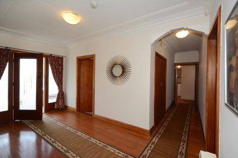 Photo of property in 2 Mcgeorge Avenue, Mornington, Dunedin, 9011