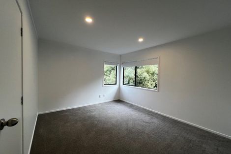 Photo of property in 5 Goldfinch Rise, Unsworth Heights, Auckland, 0632