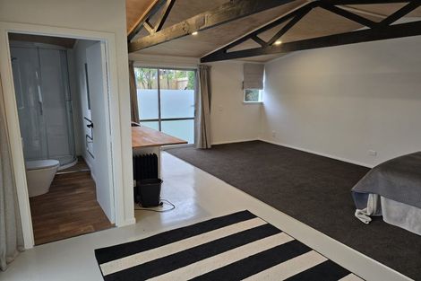 Photo of property in 11 Dellwood Avenue, Henderson, Auckland, 0612