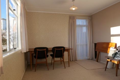 Photo of property in 115 Gloaming Hill, Titahi Bay, Porirua, 5022