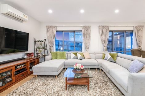 Photo of property in 11 Irongate Avenue, Ranui, Auckland, 0612