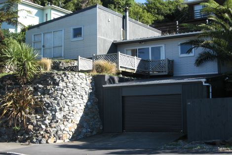 Photo of property in 135 Newlands Road, Newlands, Wellington, 6037