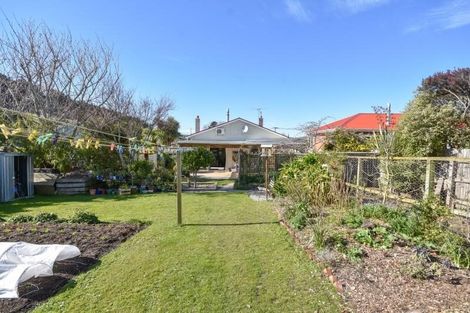 Photo of property in 21 Blackman Avenue, Sawyers Bay, Port Chalmers, 9023