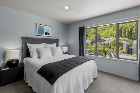 Photo of property in 10 Alexander Place, Arrowtown, 9302