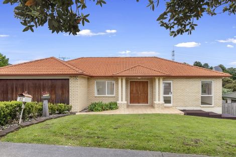 Photo of property in 22 Kinleith Way, Albany, Auckland, 0632