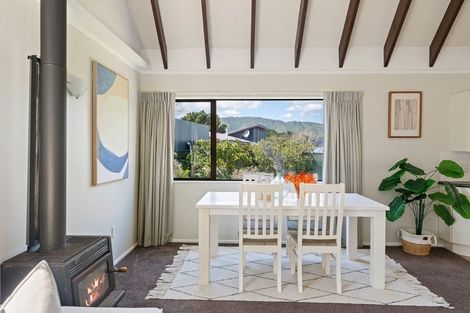Photo of property in 25 Tobys Way, Waikanae Beach, Waikanae, 5036