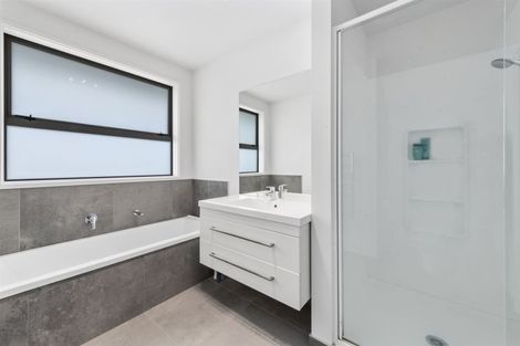 Photo of property in 37 Awataha Crescent, Pyes Pa, Tauranga, 3110