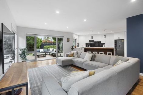 Photo of property in 53 Windermere Road, Papanui, Christchurch, 8053