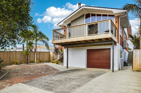 Photo of property in 99 Sunnyside Road, Sunnyvale, Auckland, 0612