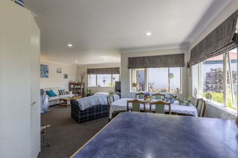 Photo of property in 10 Warwick Street, Feilding, 4702