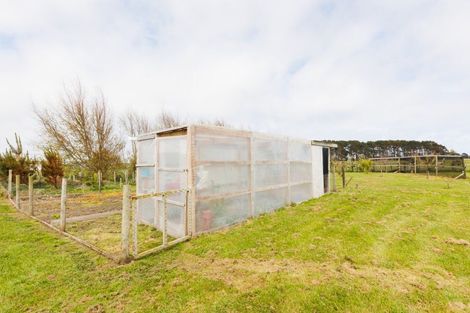 Photo of property in 46 Nuku Street, Tangimoana, 4822