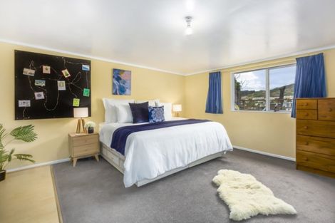 Photo of property in 23 Rembrandt Avenue, Tawa, Wellington, 5028