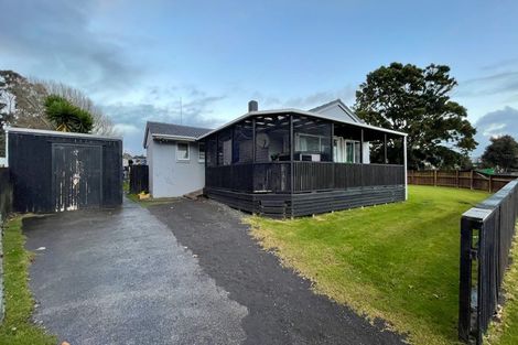 Photo of property in 21 Hamilton Drive, Waiuku, 2123