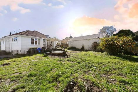 Photo of property in 10 Holland Road, Fairfield, Hamilton, 3214