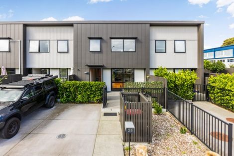 Photo of property in 29 Cessna Crescent, Mangere, Auckland, 2022