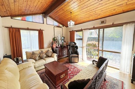 Photo of property in 3 Murano Place, Chatswood, Auckland, 0626