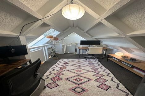 Photo of property in 2/62 South Karori Road, Karori, Wellington, 6012