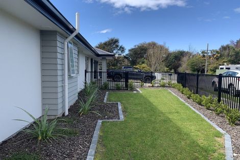 Photo of property in 2 Harbour Road, Motueka, 7120