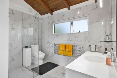 Photo of property in 50 Leslie Street, Waitara, 4320