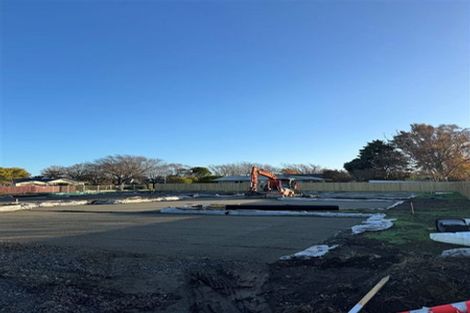 Photo of property in 2/25 Winters Road, Redwood, Christchurch, 8051