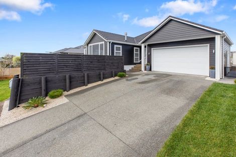 Photo of property in 31 Benmore Crescent, Pyes Pa, Tauranga, 3112