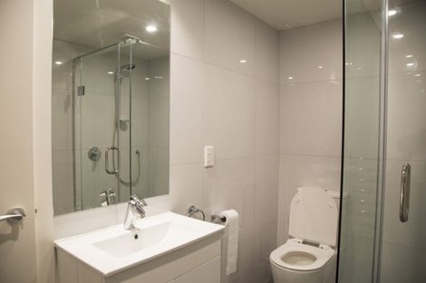 Photo of property in 93 Chelsea View Drive, Chatswood, Auckland, 0626