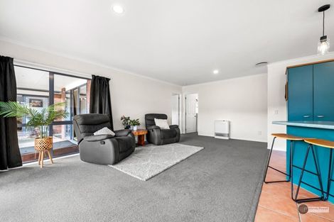Photo of property in 5 Sapphire Grove, Birchville, Upper Hutt, 5018