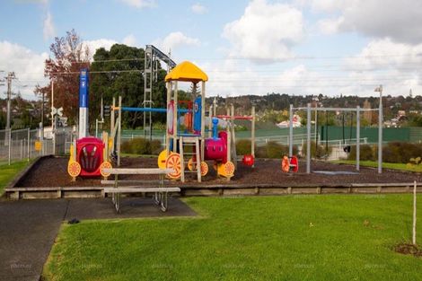 Photo of property in 1/3238 Great North Road, New Lynn, Auckland, 0600